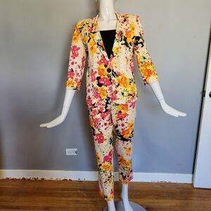 Lady Dutch Floral Cropped Pantsuit, VGUC, Sizes XL And 30